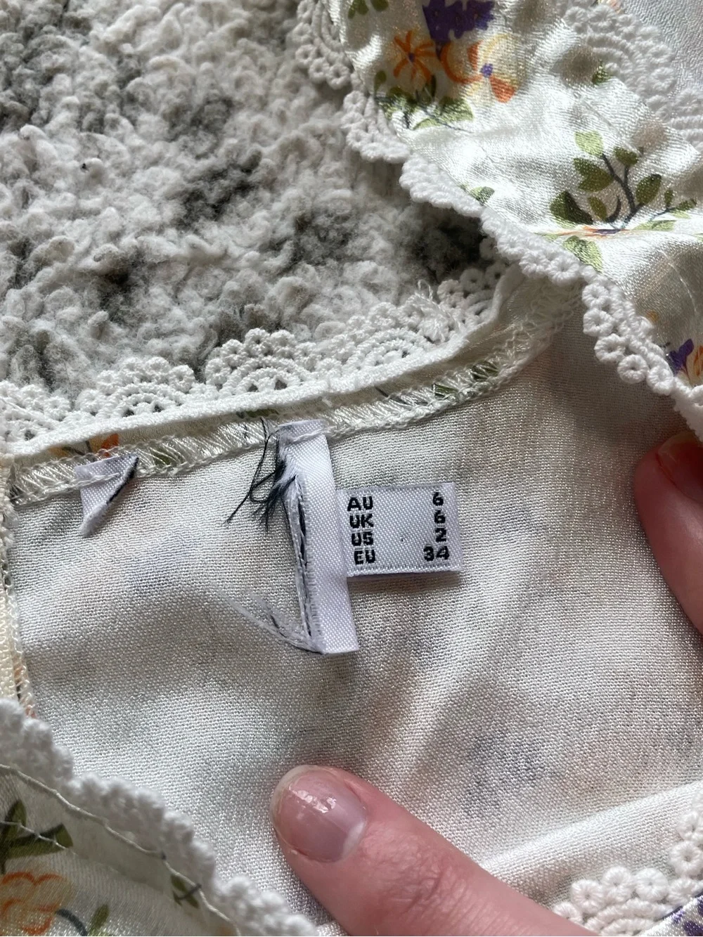 Princess Polly Berlin satin top - Picture 4 of 4